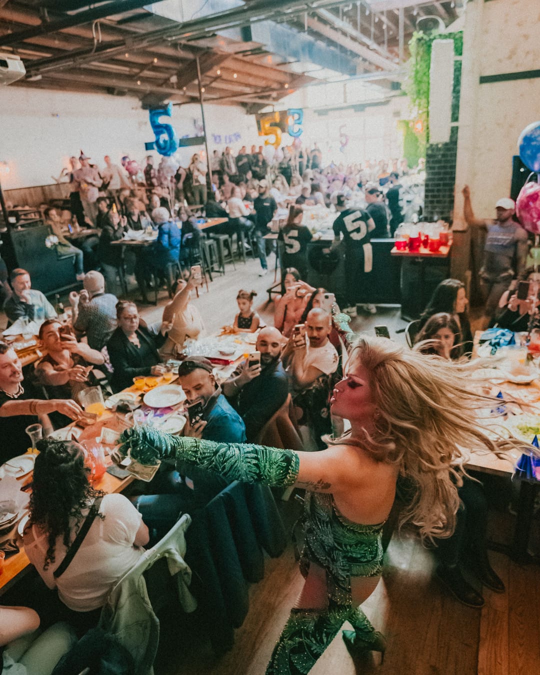 BRUNCH FRIENDS WITH BENEFITS